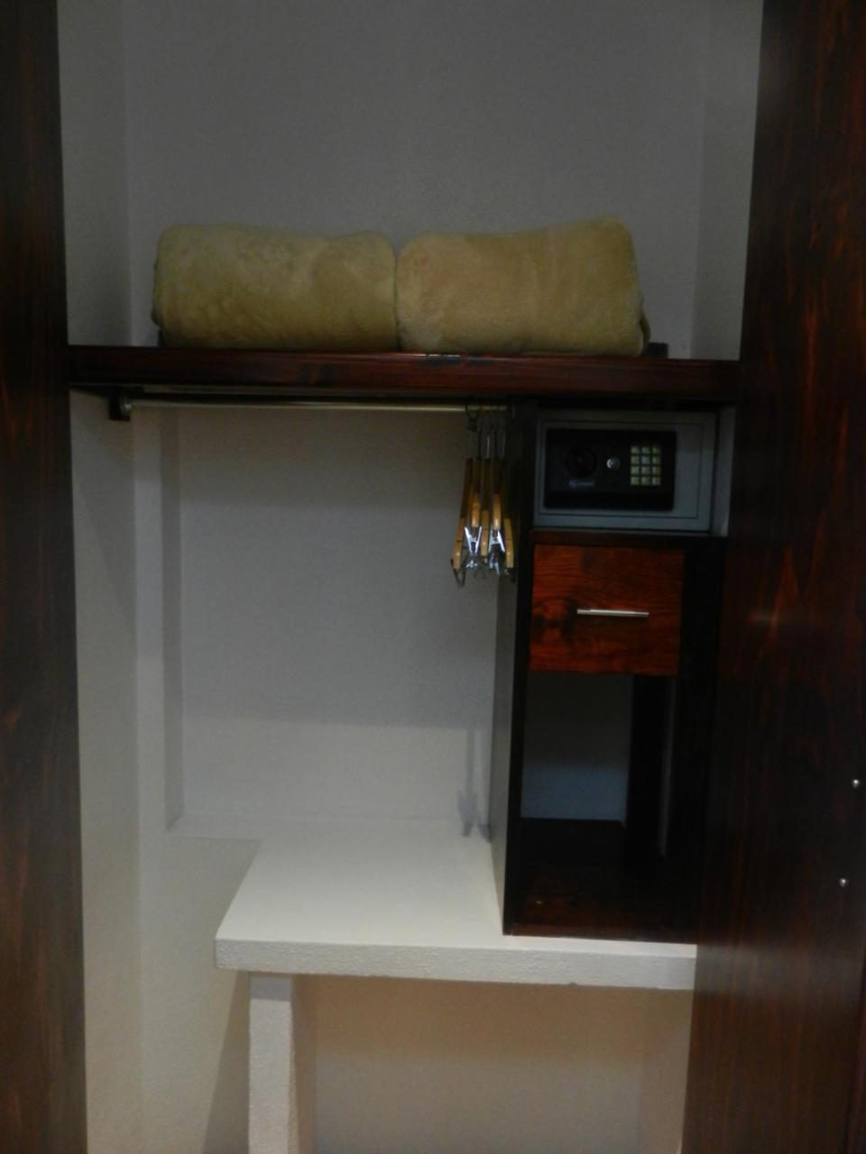 Hotel 9 Manantiales تشيغناهوابان المظهر الخارجي الصورة