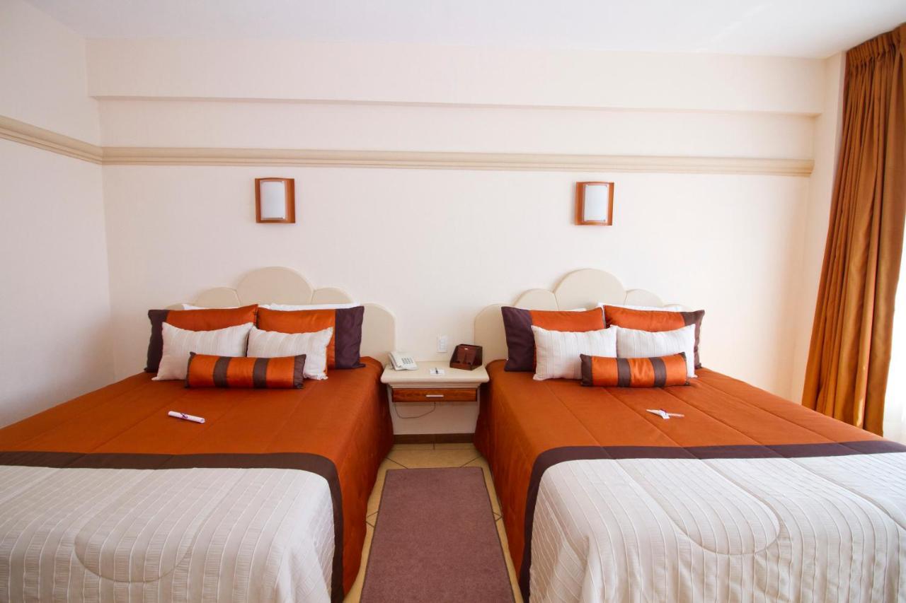 Hotel 9 Manantiales تشيغناهوابان المظهر الخارجي الصورة